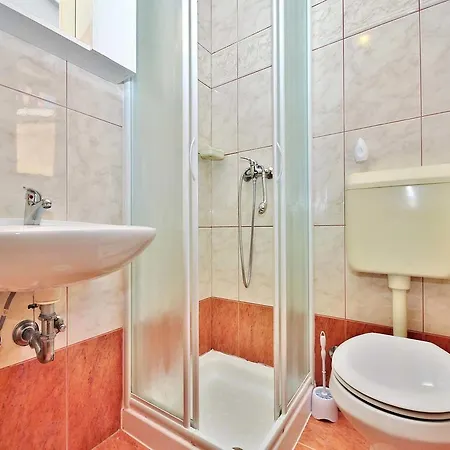 Gianna 650 شقة بولا