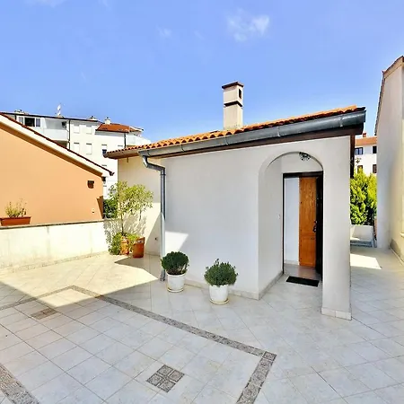Gianna 650 شقة