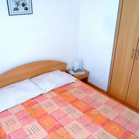 Gianna 650 شقة *